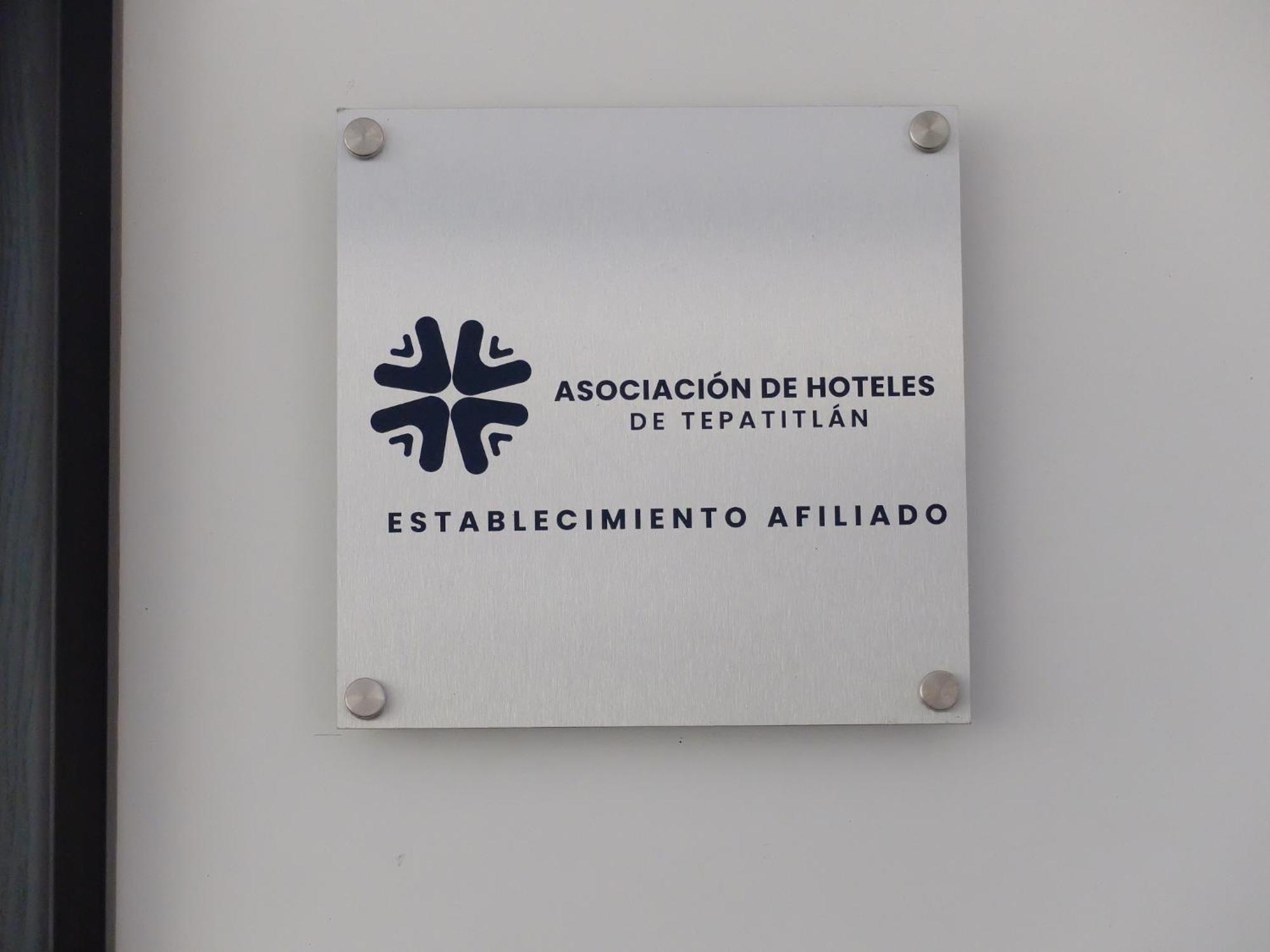 Hotel Estancia Real Tepatitlán de Morelos Kültér fotó