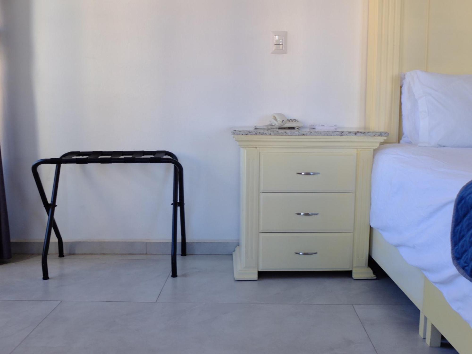 Hotel Estancia Real Tepatitlán de Morelos Kültér fotó